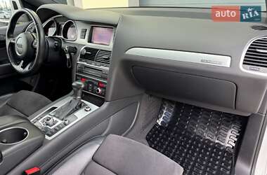 Внедорожник / Кроссовер Audi Q7 2012 в 