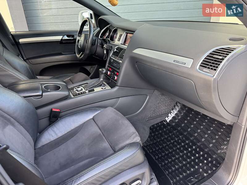 Внедорожник / Кроссовер Audi Q7 2012 в Стрые