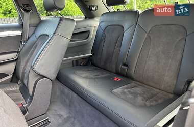 Внедорожник / Кроссовер Audi Q7 2012 в 