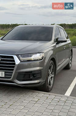 Внедорожник / Кроссовер Audi Q7 2016 в Виннице