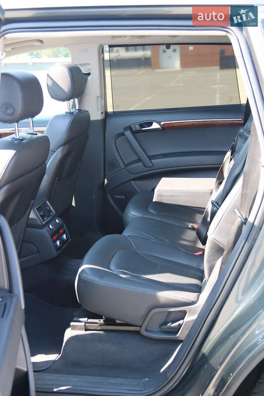 Внедорожник / Кроссовер Audi Q7 2014 в Киеве