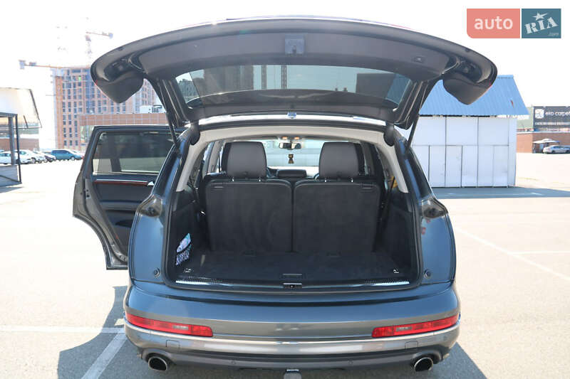 Внедорожник / Кроссовер Audi Q7 2014 в Киеве