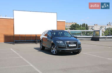 Позашляховик / Кросовер Audi Q7 2014 в 