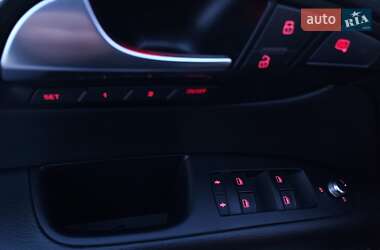 Внедорожник / Кроссовер Audi Q7 2010 в 