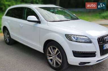 Позашляховик / Кросовер Audi Q7 2011 в 