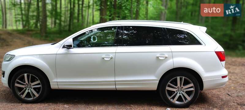 Позашляховик / Кросовер Audi Q7 2011 в Львові