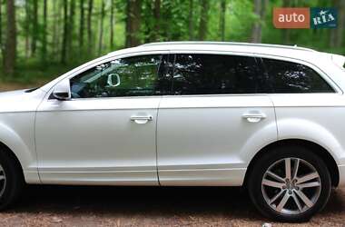 Позашляховик / Кросовер Audi Q7 2011 в 