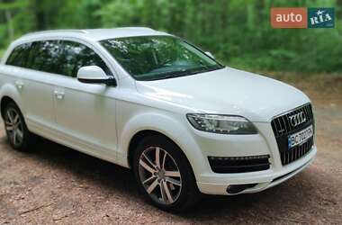 Позашляховик / Кросовер Audi Q7 2011 в 
