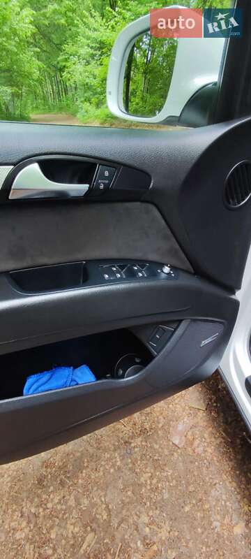 Позашляховик / Кросовер Audi Q7 2011 в Львові