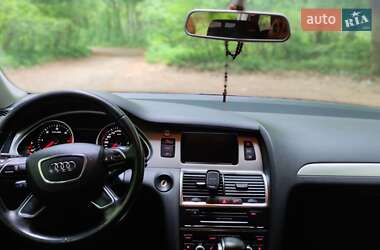 Позашляховик / Кросовер Audi Q7 2011 в 