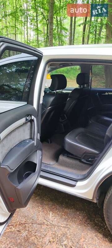 Позашляховик / Кросовер Audi Q7 2011 в Львові