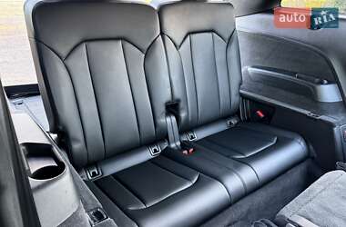 Внедорожник / Кроссовер Audi Q7 2019 в 