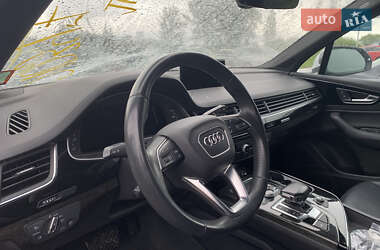 Внедорожник / Кроссовер Audi Q7 2018 в 