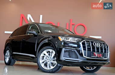 Внедорожник / Кроссовер Audi Q7 2020 в 
