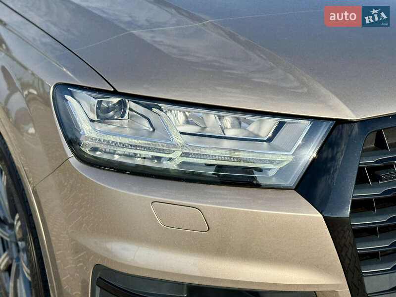 Внедорожник / Кроссовер Audi Q7 2018 в Николаеве