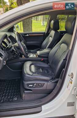Позашляховик / Кросовер Audi Q7 2014 в 