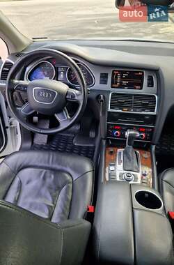 Позашляховик / Кросовер Audi Q7 2014 в 