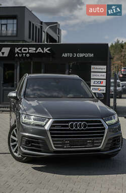 Внедорожник / Кроссовер Audi Q7 2018 в 