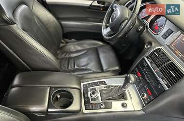 Позашляховик / Кросовер Audi Q7 2007 в 