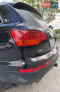 Внедорожник / Кроссовер Audi Q7 2006 в 