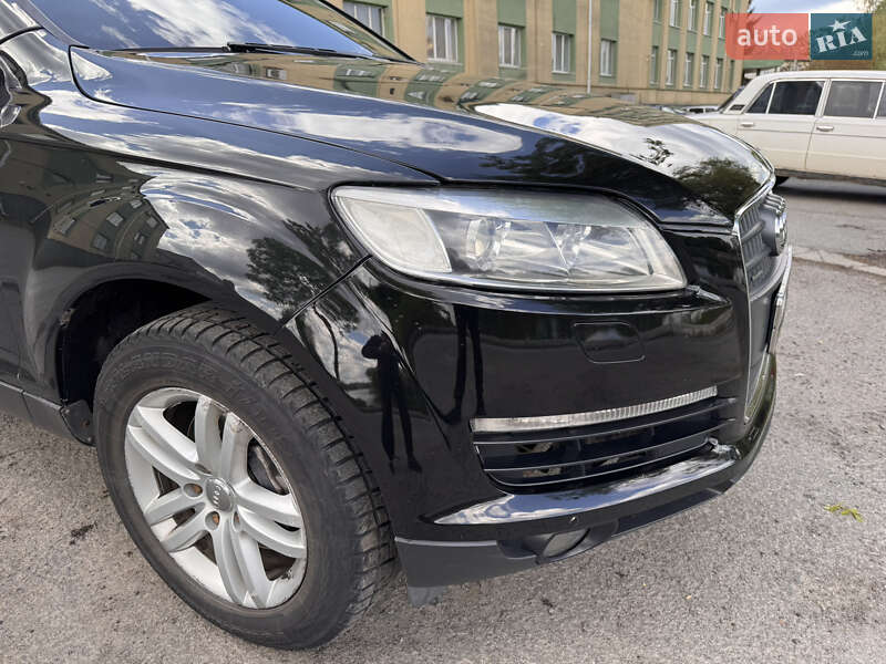 Позашляховик / Кросовер Audi Q7 2006 в Шепетівці