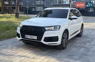 Внедорожник / Кроссовер Audi Q7 2017 в 