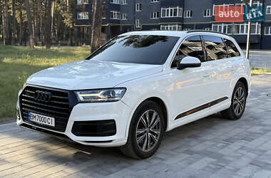 Внедорожник / Кроссовер Audi Q7 2017 в 