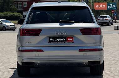 Внедорожник / Кроссовер Audi Q7 2019 в 