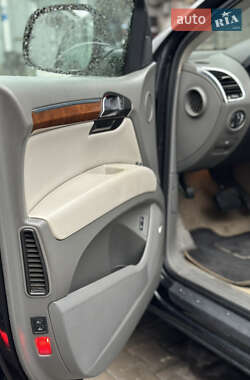Позашляховик / Кросовер Audi Q7 2007 в 