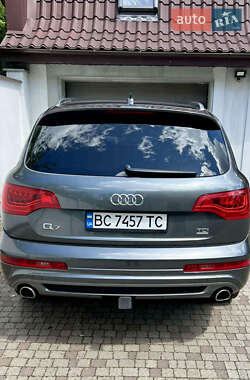 Внедорожник / Кроссовер Audi Q7 2014 в 
