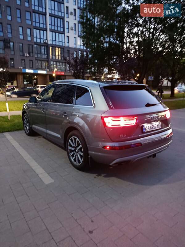 Внедорожник / Кроссовер Audi Q7 2015 в Ужгороде фото 5 Внедорожник / Кроссовер Audi Q7 2015 в Ужгороде