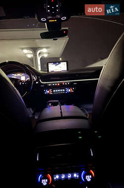 Позашляховик / Кросовер Audi Q7 2016 в 