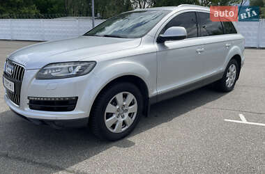 Внедорожник / Кроссовер Audi Q7 2012 в 
