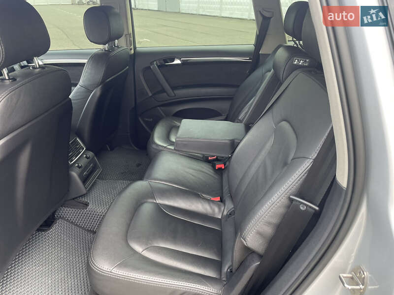 Внедорожник / Кроссовер Audi Q7 2012 в Киеве