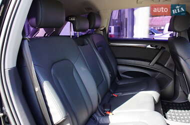Внедорожник / Кроссовер Audi Q7 2014 в 