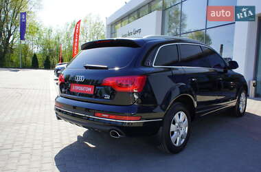Внедорожник / Кроссовер Audi Q7 2014 в 