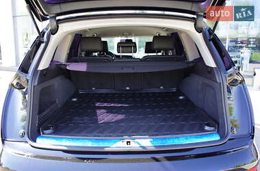 Внедорожник / Кроссовер Audi Q7 2014 в 