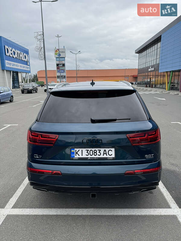 Внедорожник / Кроссовер Audi Q7 2017 в Киеве