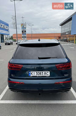 Внедорожник / Кроссовер Audi Q7 2017 в 