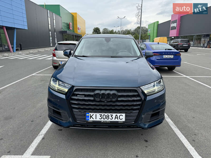 Внедорожник / Кроссовер Audi Q7 2017 в Киеве