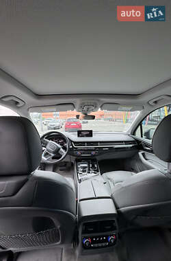 Внедорожник / Кроссовер Audi Q7 2017 в Киеве