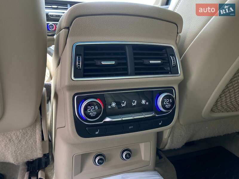 Внедорожник / Кроссовер Audi Q7 2017 в Львове