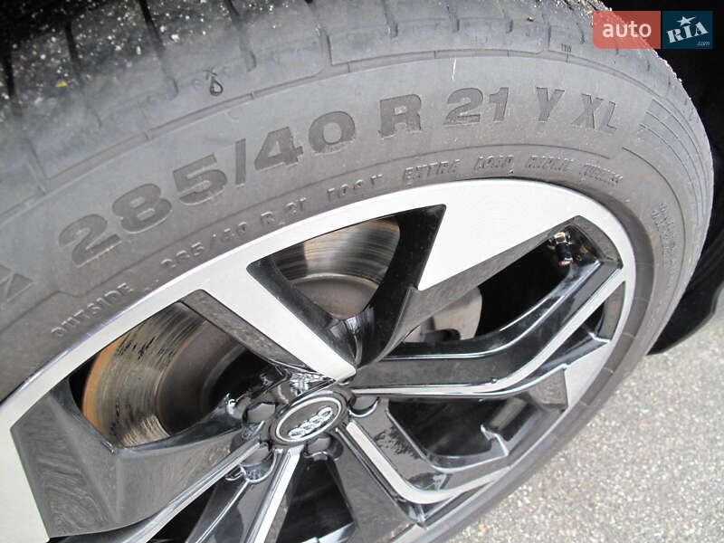 Внедорожник / Кроссовер Audi Q7 2015 в Киеве