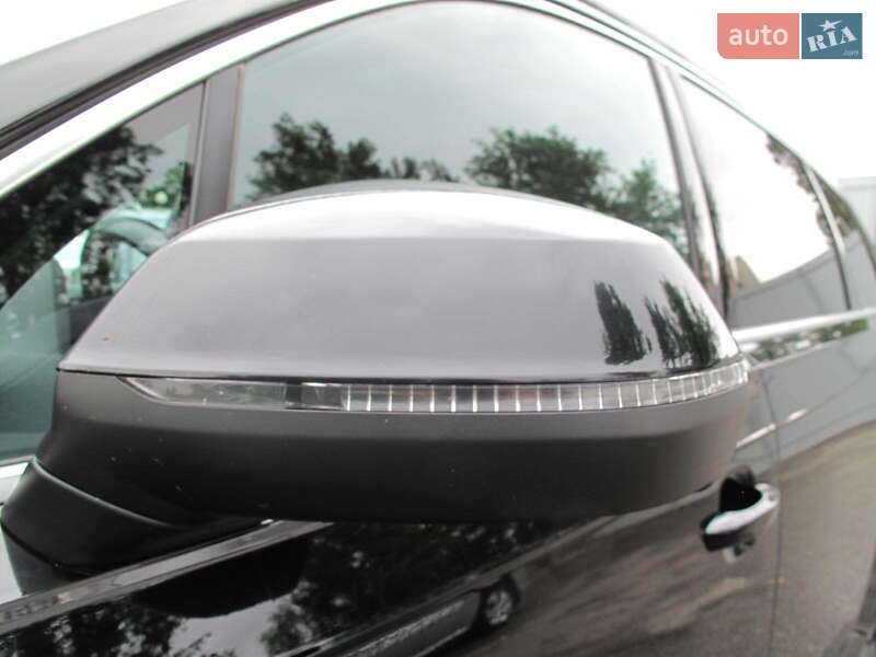 Внедорожник / Кроссовер Audi Q7 2015 в Киеве