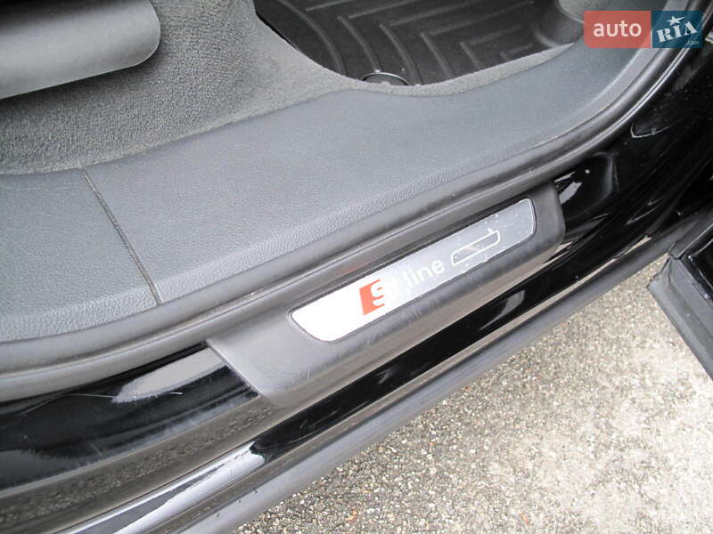 Внедорожник / Кроссовер Audi Q7 2015 в Киеве