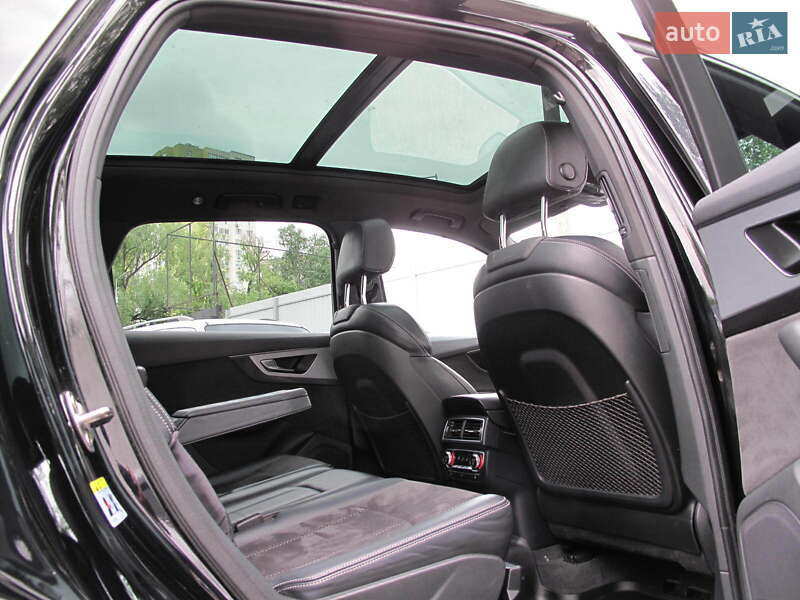 Внедорожник / Кроссовер Audi Q7 2015 в Киеве
