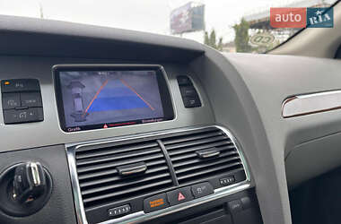 Позашляховик / Кросовер Audi Q7 2012 в 