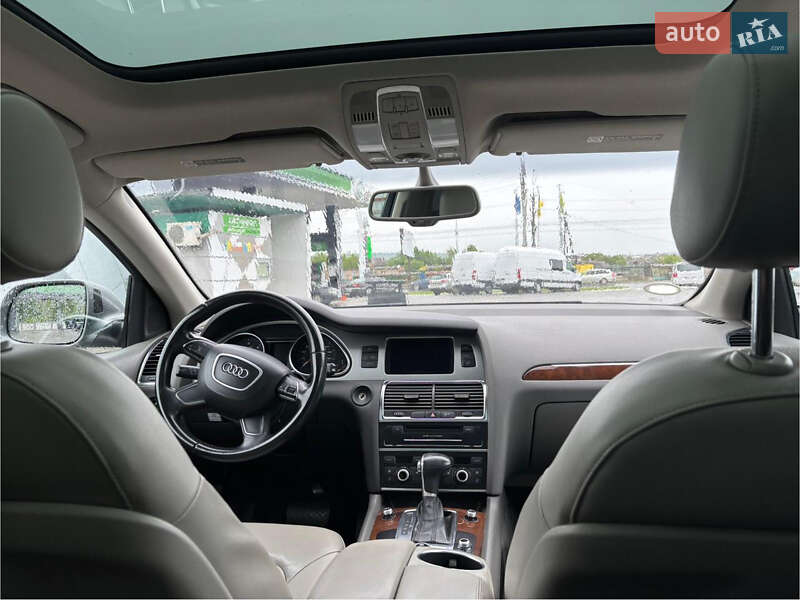 Внедорожник / Кроссовер Audi Q7 2012 в Черновцах