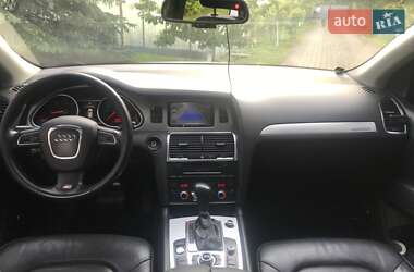 Внедорожник / Кроссовер Audi Q7 2011 в 