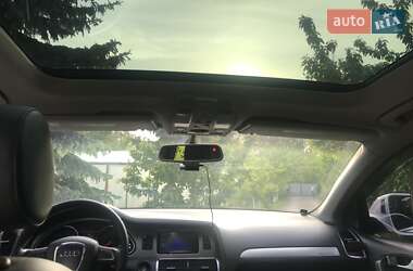 Внедорожник / Кроссовер Audi Q7 2011 в 